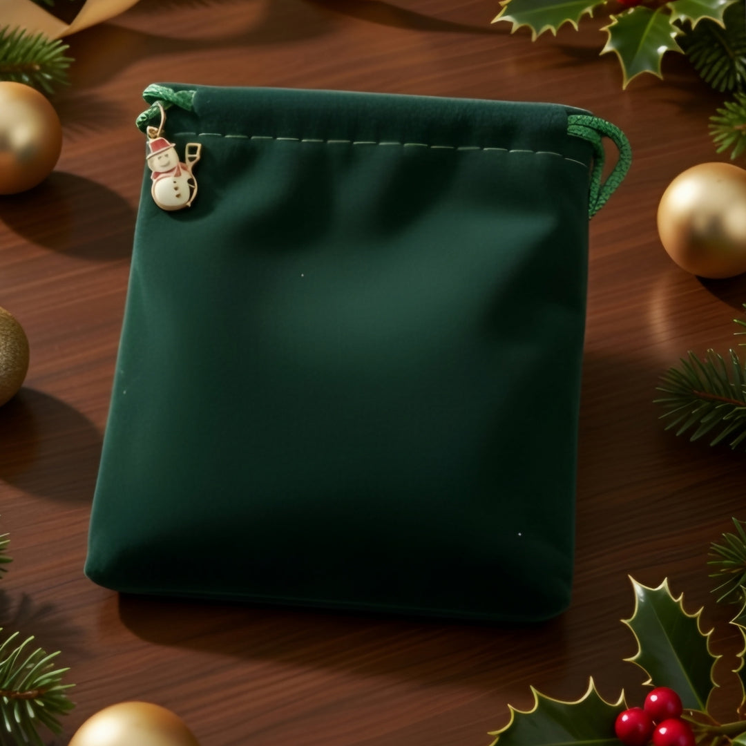 The Christmas Mouse Advent Calendar Treasure Hunt – 24 Days of Christmas Fun for Kids Ages 4-10.
